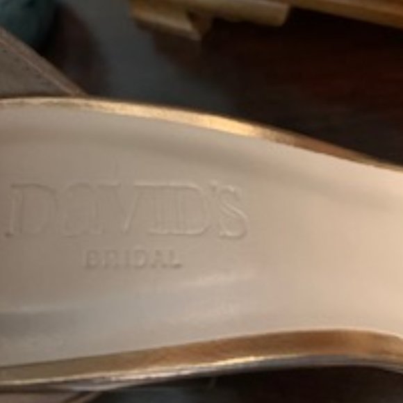 ✨Sparkle your way through any occasion with these exquisite David's Bridal Gold - Picture 12 of 12
